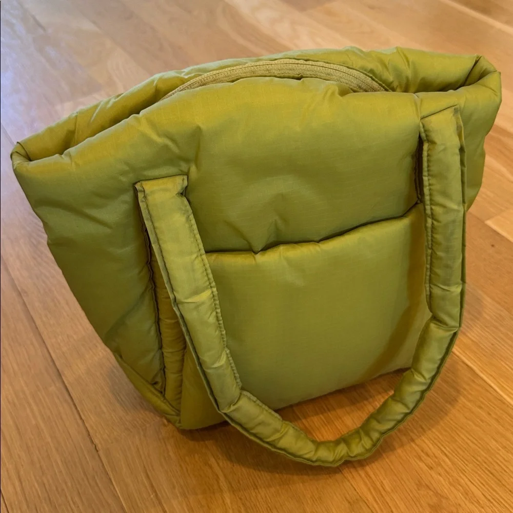 Baggu Puffy Mini Tote pistachio EUC - Picture 3 of 8